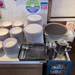 インドや・ながら   - 取り皿・カトラリーコーナー