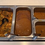 インドや・ながら   - インゲンとポテトのドライカレー・バターチキンカレー・やさいカレー・ひよこ豆カレー