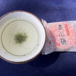 老松 - 梅昆布茶とお茶菓子
