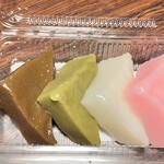 Wata Yo - 四色ういろ餅　黒糖、抹茶、白、さくら
