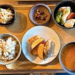 自然派ワイン食堂クラクラ - クラクラ定食（1365円）