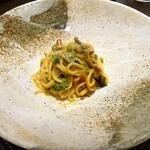 リストランテ リンコントロ - ズワイガニと菜の花とキノコのパスタ