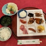 湯本観光ホテル西京 - ハイジがチョイスした朝食、食べ過ぎかも鴨ねぇ〜（笑）