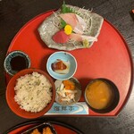 味の館 海鮮亭 - 日替わりランチ(天ぷら付き)