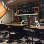 YAKITORI BAR GO - 内観