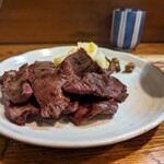 たん焼き 山梨 - 牛たんの盛り具合。