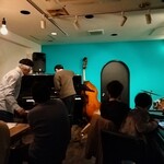 Nomad - ステージの壁にある扉の奥が気になる…