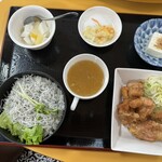 中国料理 樹林 - しらす丼鶏唐揚げセット