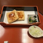 東京 芝 とうふ屋うかい - 油揚げがパリパリでお味噌も美味しい