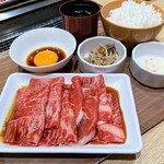 MY YAKINIKU STYLE 将泰庵商店 - 黒毛和牛 すき焼き肉御膳（140g）2145円