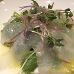 中崎バル ESTRELLA - ひらめのカルパッチョ