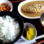 立花 - さば味噌定食♪サバの皮が下になってるのって珍しいですよね♪