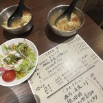 大衆中遊華食堂 八戒 - セットのスープ,サラダ(四川麻婆カリィにのみ)