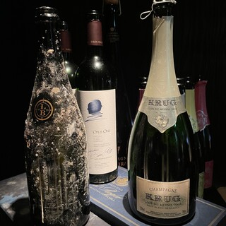 厳選ワインとこだわりのお料理とのペアリングもお楽しみください