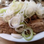 やきとん千登利 - 牛肉豆腐。素晴らしい味でした