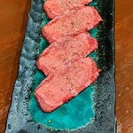 A5仙台牛焼肉 肉豊作 - ■生上タン