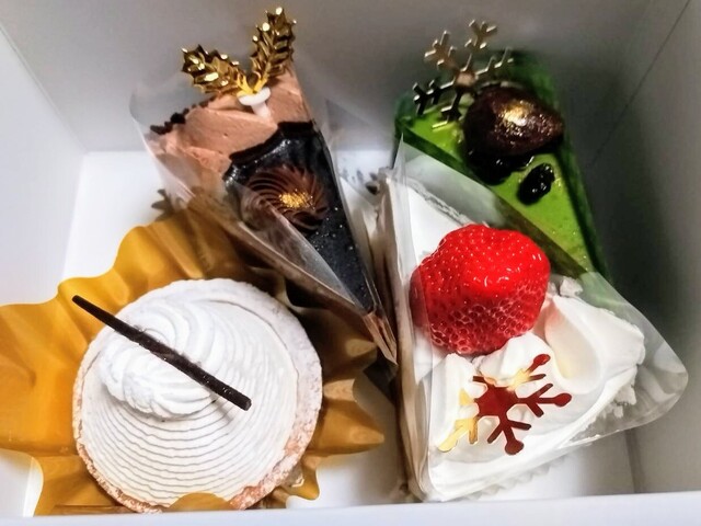 FUJIYA Nakano Minamiguchi Ten - Nakano/Cake | Tabelog