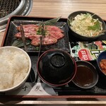 焼肉＆BAR 十炭 - 