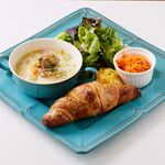 clam chowder and croissant plate