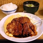 サル食堂 - トンテキ定食(1,250円)
カッパ汁(+200円)