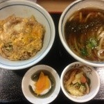 久よし - 豚のたまごとじ丼とおぼろ昆布うどんのセット