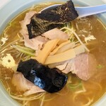 ラーメンショップ - ネギチャーシュー麺並。醤油が効いてあっさりめのスープ。チャーシューは柔らかく美味い。