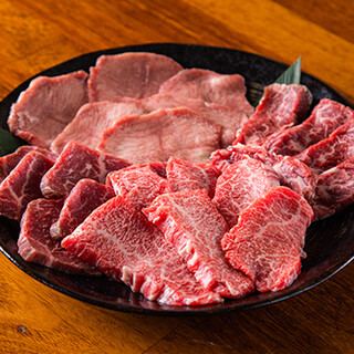 A great value yakiniku Yakiniku (Grilled meat) offering high-quality domestic beef, including the popular tongue and skirt steak.