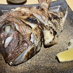 酒と和惣菜　らしく - 真鯛カブトカマ塩焼き