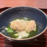 廣澤 - 伊勢海老（三重県産）身＆味噌のワンタン、縮み法
      蓮草の金華ハムスープ、うるい添え