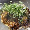 Okonomiyaki Ikkyuu - 肉玉そばイカ天ネギかけ(1000円)