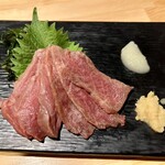 個室×肉寿司と創作和食 鷹ふじ - 馬刺し。美味しい。
