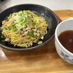 国際武道大学 学生食堂 - 料理写真:とても美味しいまぜそば４５０円