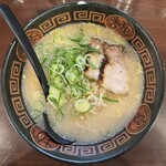 にんにくラーメン 幸ちゃん - ラーメンにんにく有り　935円