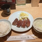 牛たん料理 閣 三越前店 - 