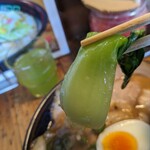 大砲ラーメン  - チンゲン菜