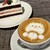 コーヒーとおやつの店 アンドモア - 料理写真:苺のショコラショートとカフェラテ