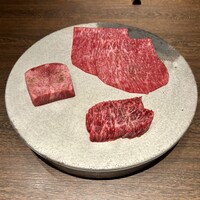 USHIMITSU NISHIAZABU - 厚切りタン、和牛ハラミ、和牛赤身肉