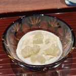 廣澤 - ⑭バニラビーンズがたっぷり入った杏仁プリン、天旦（高知県産)載せ