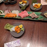 炭味旬菜 収穫 - 造り盛り、一寸食べちゃった