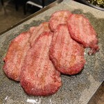 黒毛和牛とタンとハラミ 焼肉ごりちゃん 梅田本店 - 