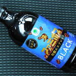 Famiri- Ma-To - ...「Family’s BOSS ブラック 450ml（129円）」、「ファミマル」×「BOSS」のコラボ商品。エチオピア産を中心に複数のコーヒー豆をブレンドしたブラックコーヒー。フルーティーで華やかな香りとなめらかで濃密な味わいを楽しめる。