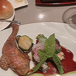 ルフージュ - メイン　鴨胸肉のロースト　本日の肉料理