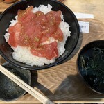 築武士 - マグロ漬け丼＋大盛…セットのつもりだったがw