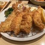 お魚処 うおとも - あじフライ935円