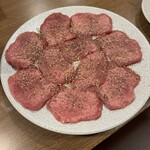 Kuroge Wagyuu Yakiniku Shichikouzan - 