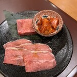 和牛とごはん 焼肉じゅん - 