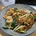 立呑処 新多聞酒蔵 - マレーシア風焼きビーフン