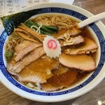 白河手打中華そば 大志 - 子供に取り分けした為、崩れてます