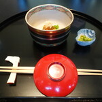 伊勢海老と菜の花の酢の物、うすえんどう