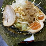 激辛ラーメンの拉麺帝王 - 辛い二郎1辛麺ハーフ玉子ネギ海苔トッピング